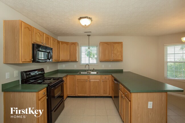 Foto del edificio - 11030 Cowan Lake Ct