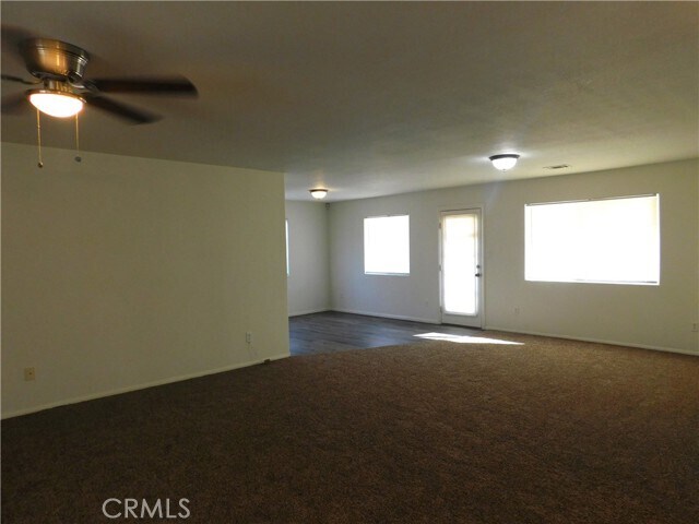 Foto del edificio - 8312 Tamarack Ave