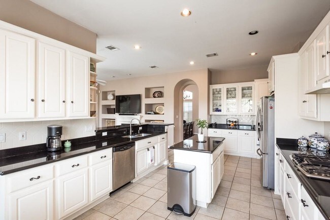 Building Photo - 3826 Gaines Ct