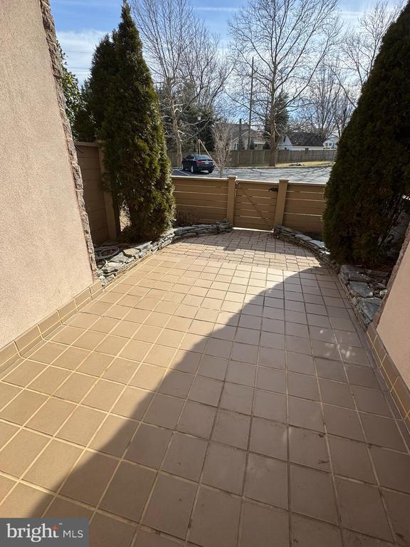 Foto del edificio - 102 Mercer Ct