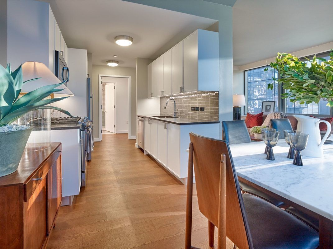 Primary Photo - 436 W 36th St