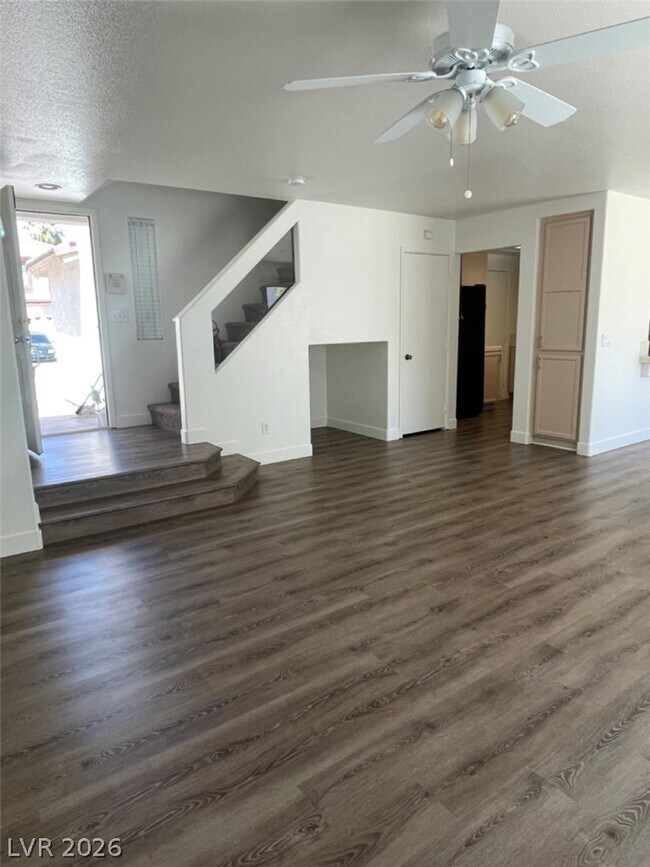 Foto del edificio - 10232 Grecian Laurel Ct