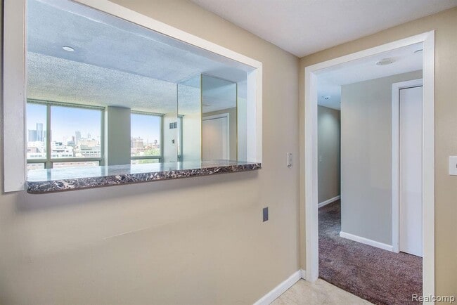 Building Photo - 3320 Spinnaker Ln