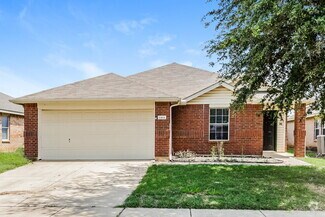 Building Photo - 1104 W Cottonwood Dr