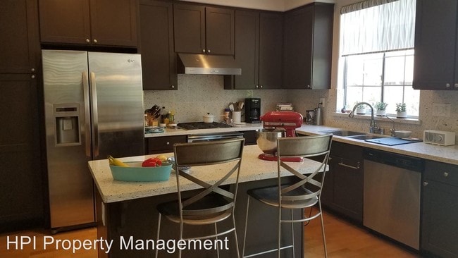 Building Photo - 4 br, 2.5 bath House - 3095 Rubino Circle