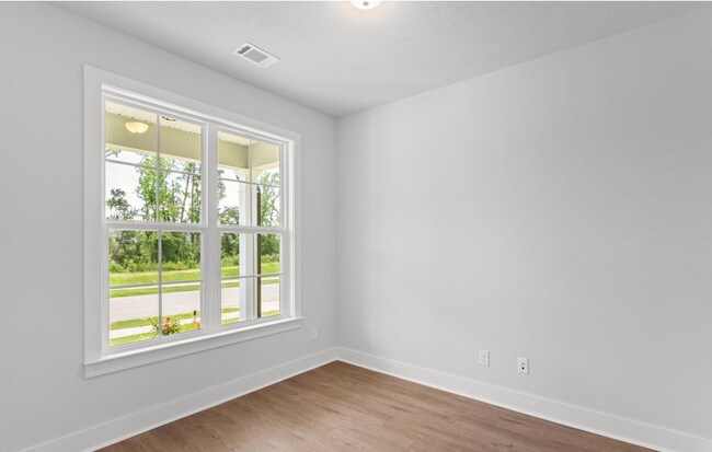 Building Photo - 668 Ronaldsay Rd