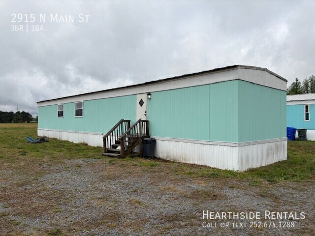Primary Photo - 2915 N Main St