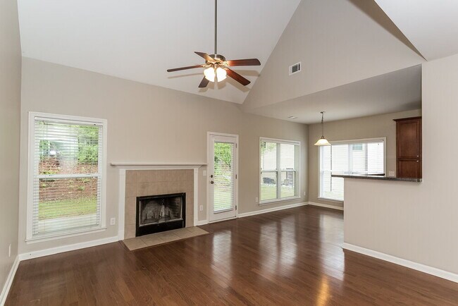 Building Photo - 34 Cliffhaven Cir