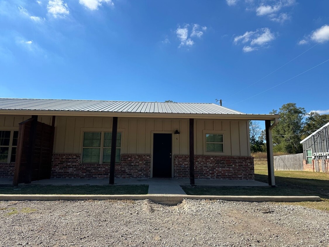 Primary Photo - 13314 CR 285-Unit 5