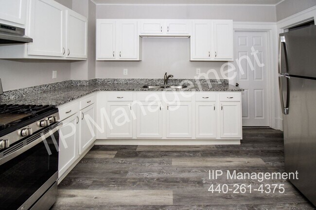 Foto del edificio - 9903 Sladden Ave