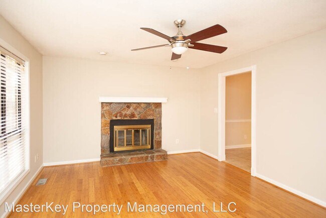 Building Photo - 3 br, 2 bath House - 103 Deodora Court
