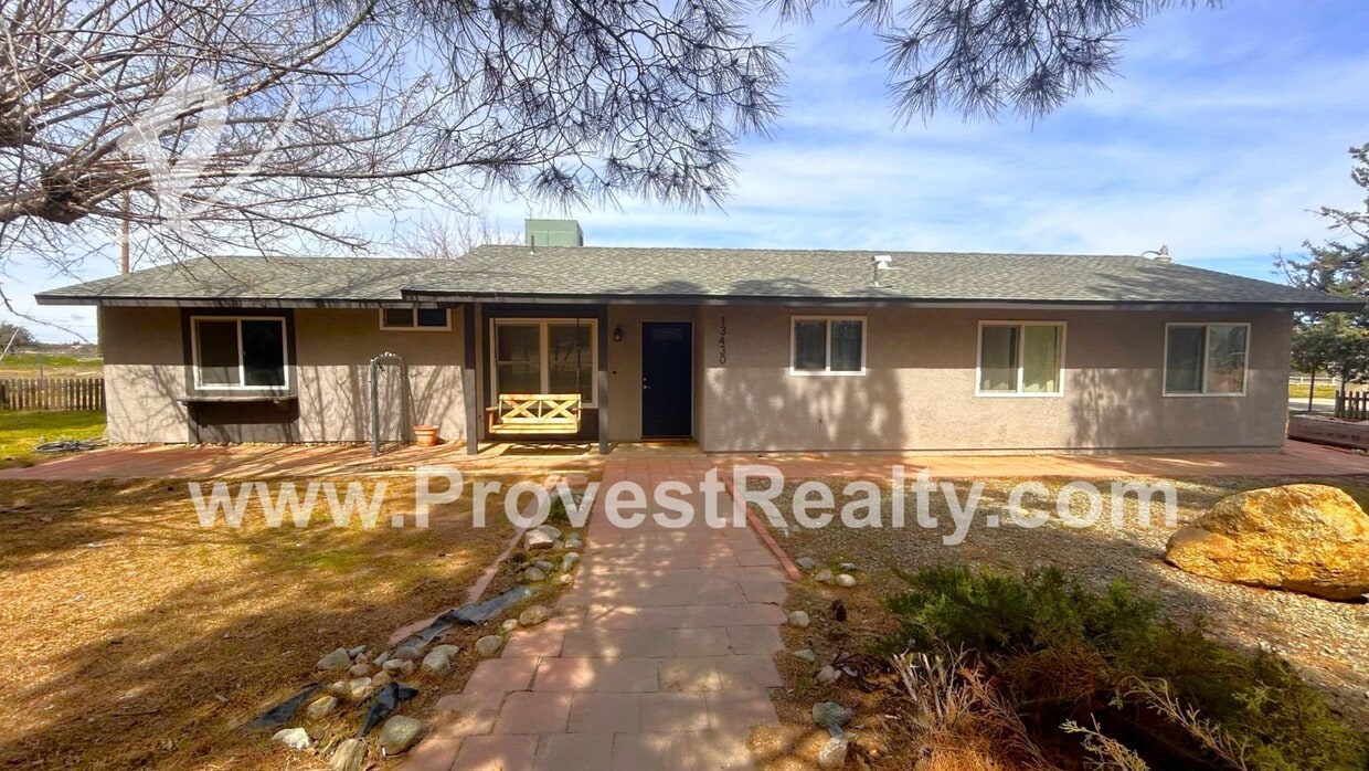 13430 Rodeo St, Hesperia, CA 92344 House Rental in Hesperia, CA