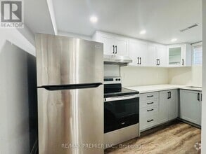 Building Photo - 96 Wyndale Dr