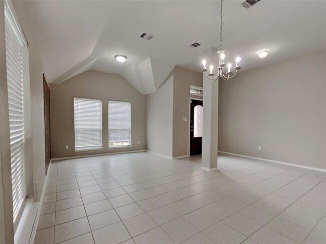 Building Photo - 13702 Sun Bear Ct