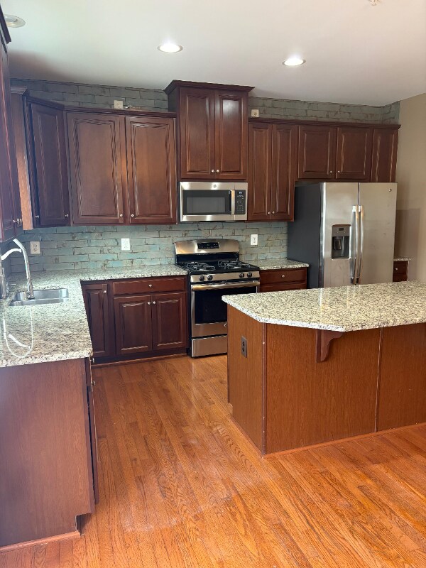 Foto principal - 1023 Anderson Pl SE