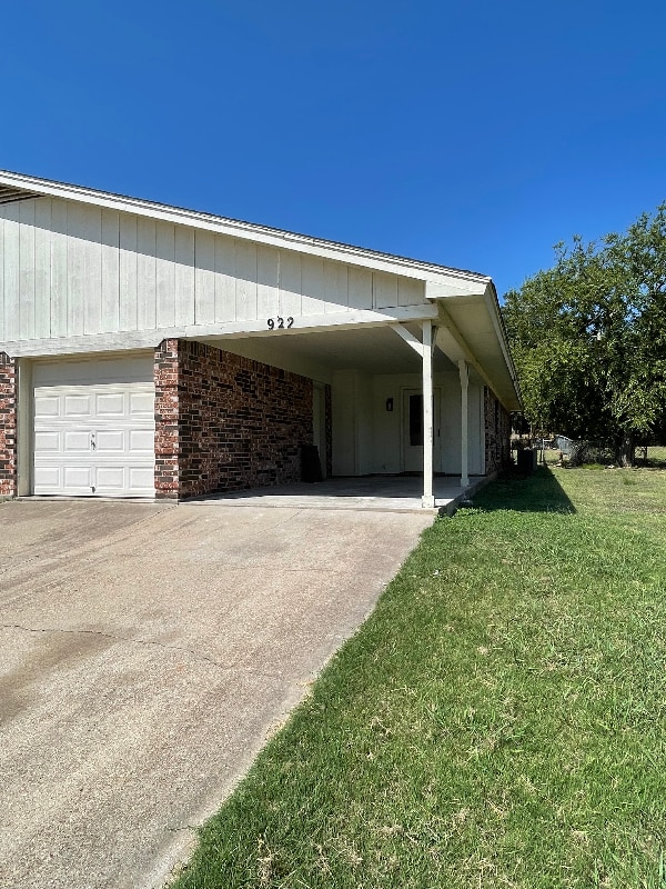 Building Photo - 922 Terry Trail