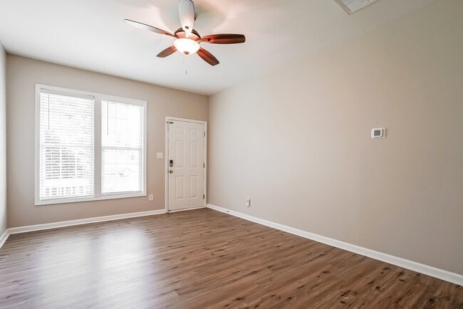 Building Photo - 3879 Pin Oak Rd