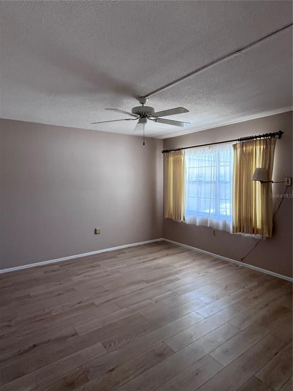 Foto del edificio - 509 W Venice Ave