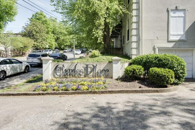 Foto del edificio - 107 St Charles Pl