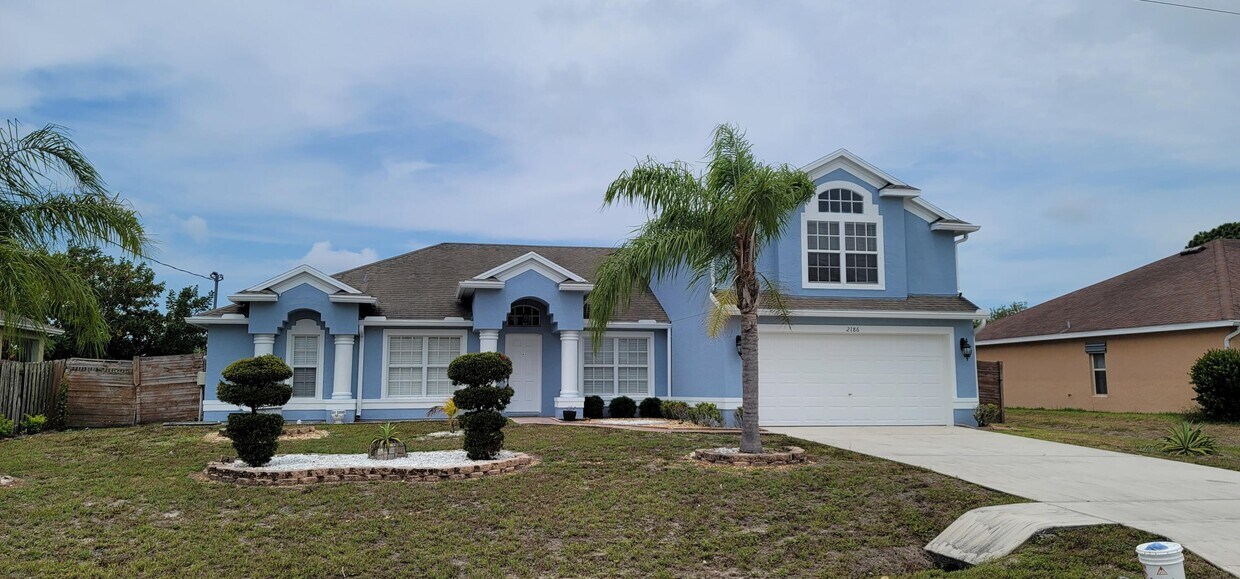 Foto principal - 2186 SW Idaho Ln