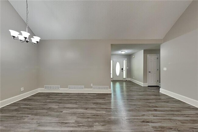 Foto del edificio - 755 Abbington Ln