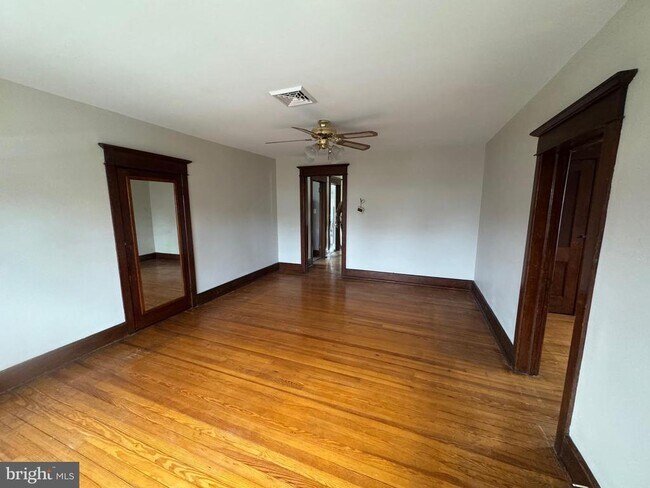 Foto del edificio - 307 Edgewood Ave