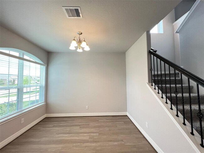 Building Photo - 3214 Aster Mdw Wy