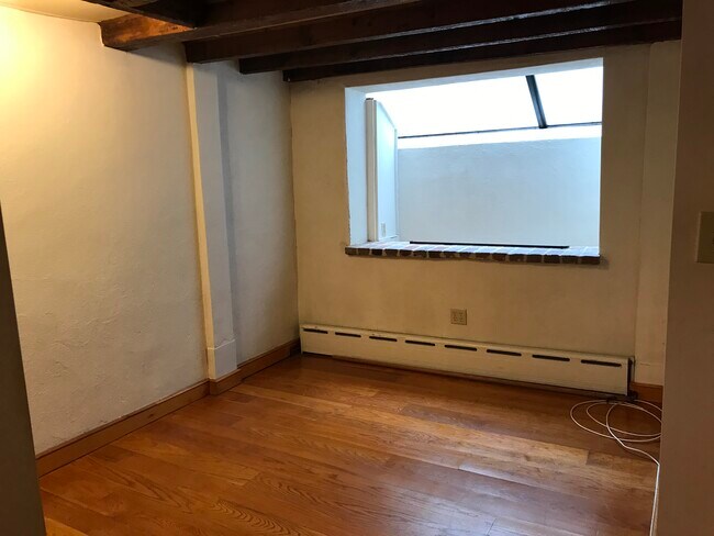 Back room - 209 Spruce St