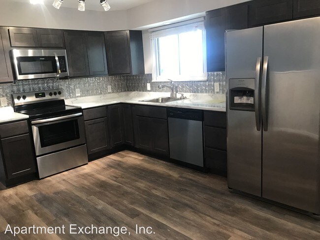 Foto del edificio - 2303-93 Virginia Ct