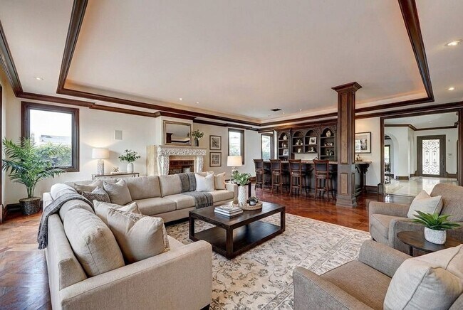 Foto del edificio - 209 S Anita Ave