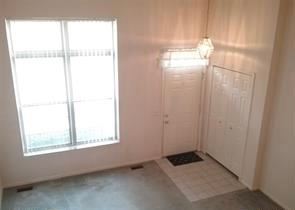 Building Photo - 2 br, 1.5 bath Condo - 29419 Glen Oaks Blvd E