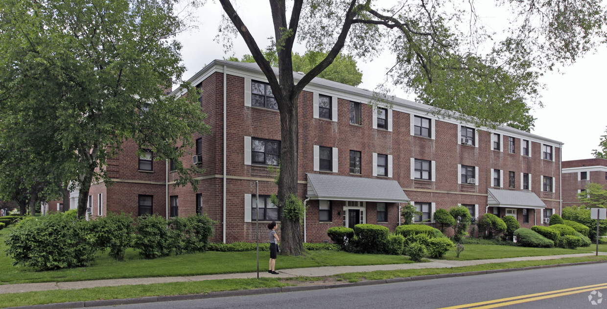 Building Photo - 194 Union Ave Apartments