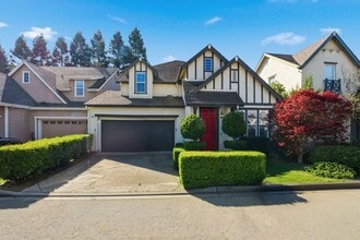 Building Photo - 34 Windsor Ct