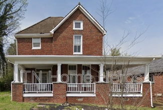 Building Photo - 2509 Parkview Ave