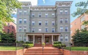 Building Photo - 1324 Euclid St NW