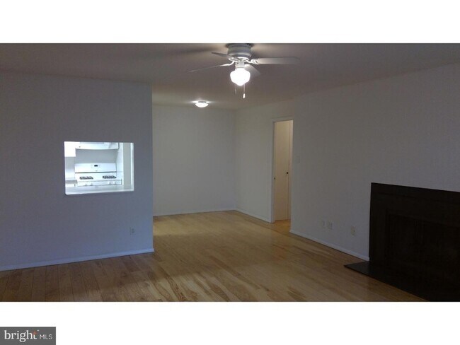 Foto del edificio - 379 Old Forge Crossing