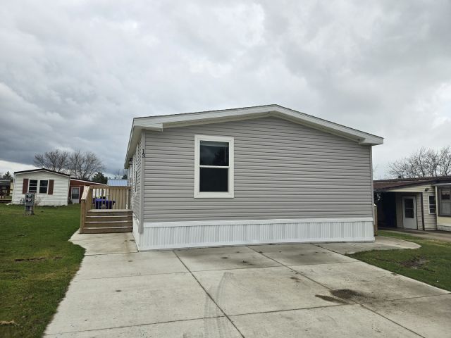 Primary Photo - 13 N Roxbury Dr