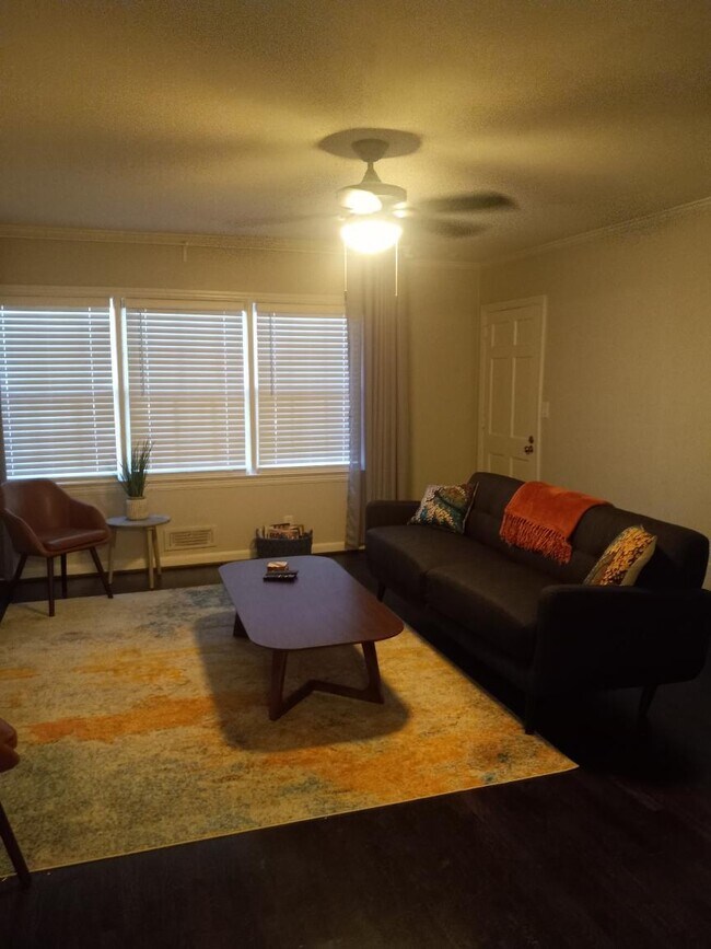 Foto del edificio - 425 Lindbergh Dr NE