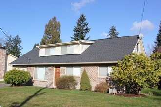 Building Photo - 12604 SE 160th St