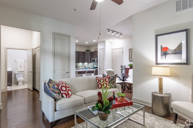 Living room - Domain West