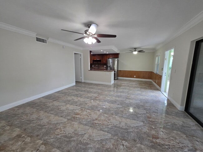 Building Photo - 111 Lake Ave