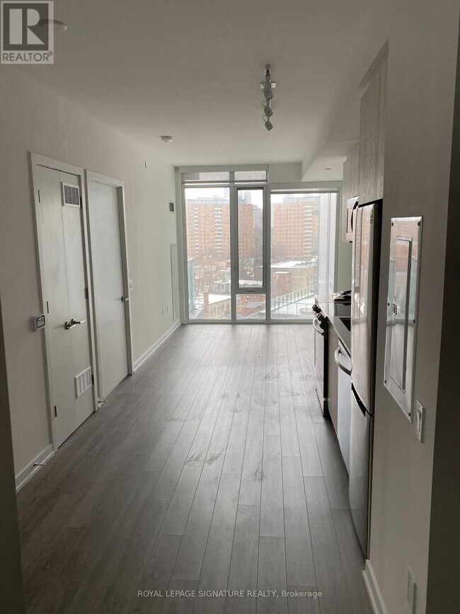 Photo du bâtiment - 50 Power St