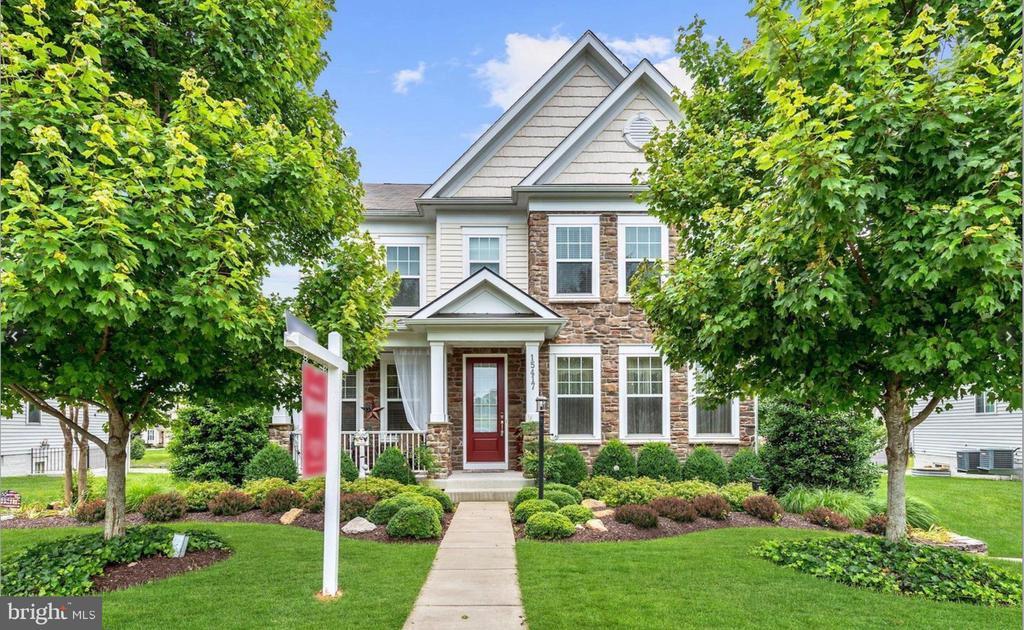 Foto del edificio - 15417 Papillon Pl