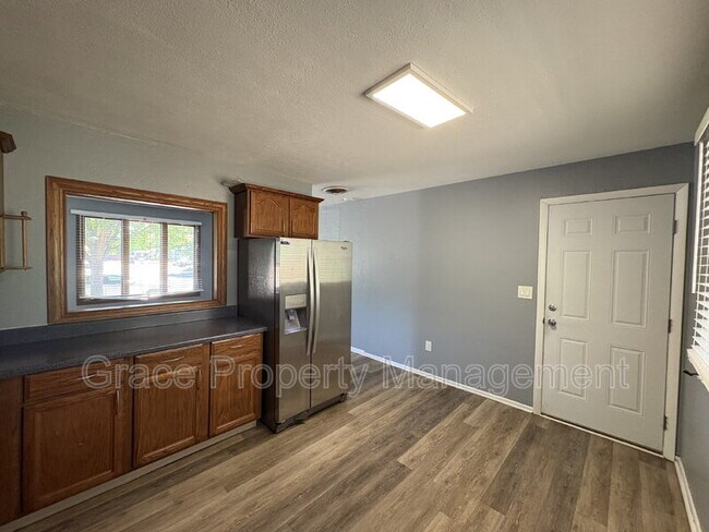 Building Photo - 11934 W 71st Pl