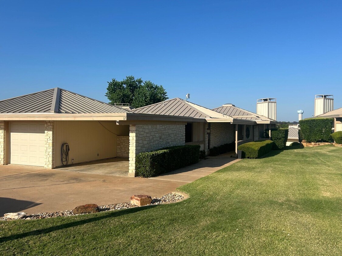 Foto principal - 1406 Broken Hills Dr