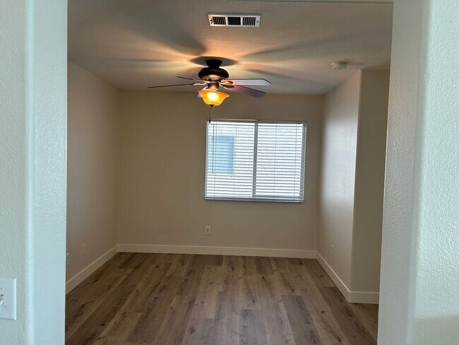 Foto del edificio - Beautifully Remodeled North Las Vegas Home