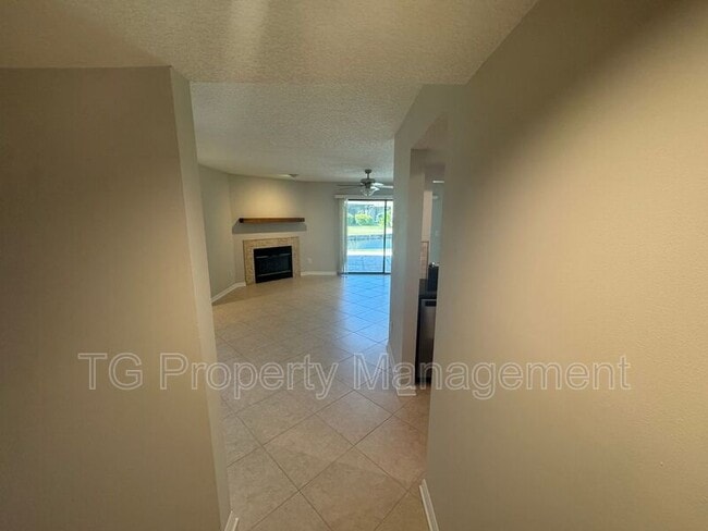 Foto del edificio - 239 Cranes Lake Dr