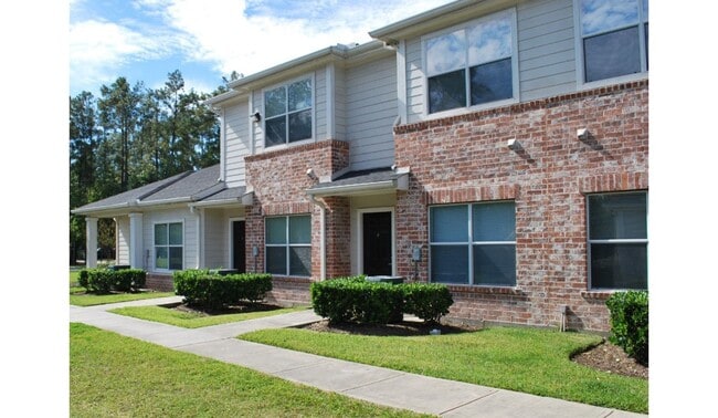 Foto del edificio - 24011 Richards Rd