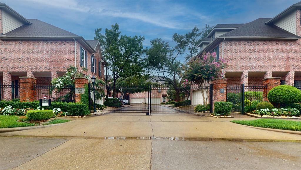 Primary Photo - 7527 Woodvine Pl Ct