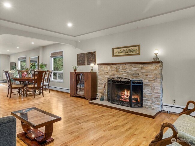 Foto del edificio - Beautiful property on the Westside of Oly